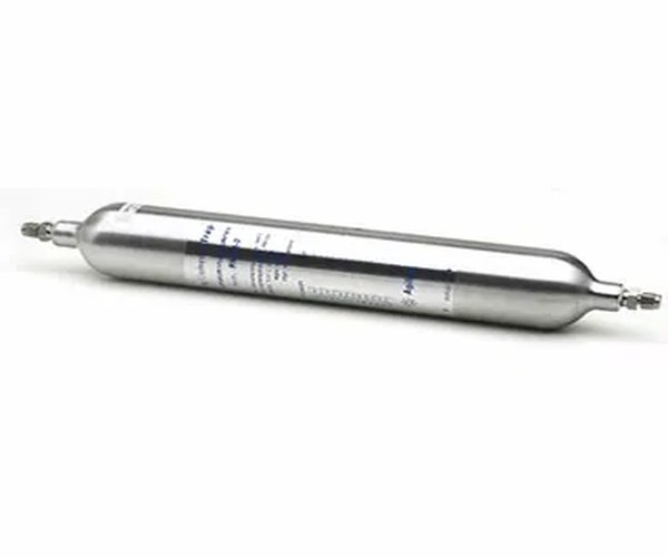 Big Universal Trap, 1/8inch fttgs,Helium