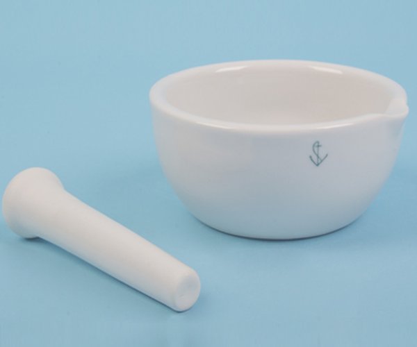 Mortero porcelana esmaltado c/mano, 130 mm; 330 mL.