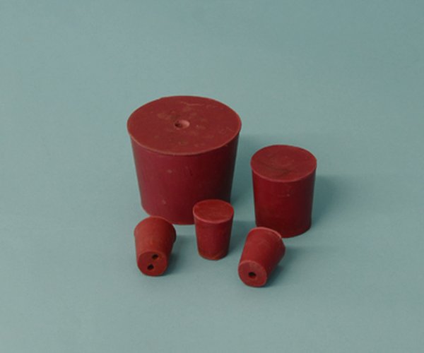 Tapon goma roja 2 orificios, diam. (inf-sup) 14-19 mm 100 uds