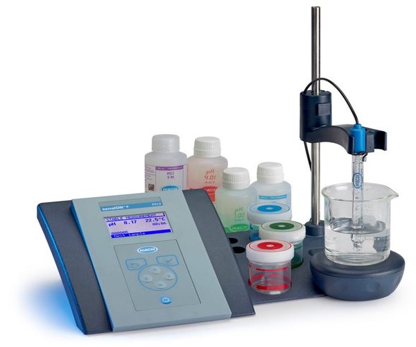 Kit completo SENSION+ pH3, con accesorios + electrodo 50 12  (Universal, cuerpo de vidrio).
