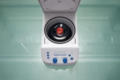 Centrifuge 5425 R, keypad, refrigerated, with FA-24x2 rotor incl. Ep lid - Eppendorf - Benchtop centrifuges - Centrifugation - 5406000117-5
